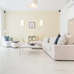 Venus - Park I Apartment Budapest