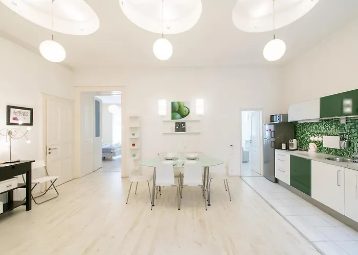 Venus - Park I Apartment Budapest